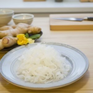 rehydrierte Konjak-Tagliatelle nach dem Einweichen